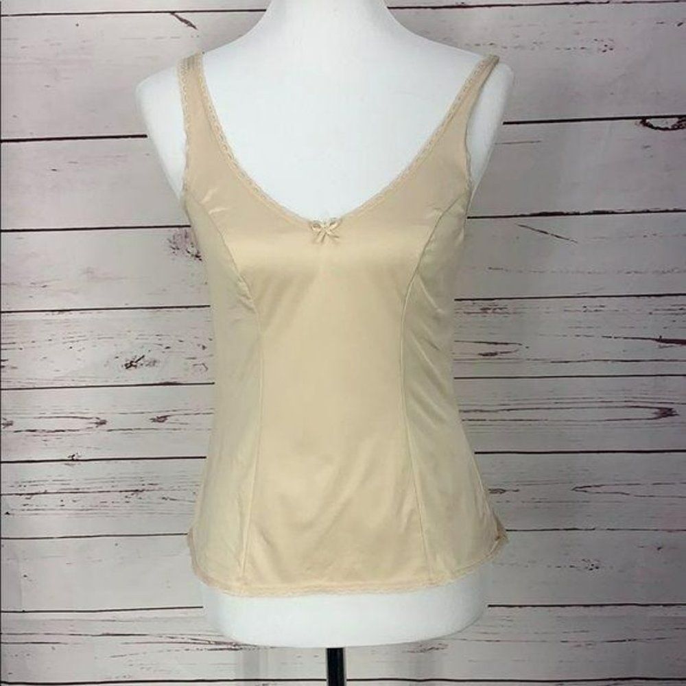 Vanity Fair‎ Beige Lace Trim Camisole Size 34/40